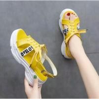 ราคา Tiranefa รองเท้าแตะภูเขาของผู้หญิงพิเศษ รองเท้าแตะกลางแจ้งของผู้หญิง (22928719270)