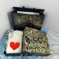ราคา Dior Gift Box Original Dior Paper Bag Gift Bag Lipstick Perfume Packaging Bag Gift Box Tote Bag/lipd (48152612227)