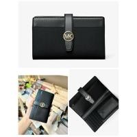 ราคา กระเป๋าสตางค์ หนังสีดำ 6 นิ้ว Michael Kors Greenwich Medium Saffiano Leather Wallet 35T5GGRF8L (47102998629)