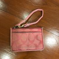 ราคา Coach wristlet มือสองตามสภาพ (6506256089)