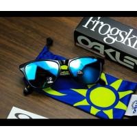 ราคา OAKLEY/OJ9006-13/FROGSKINS-XS/Valentino-Rossi (29574862142)