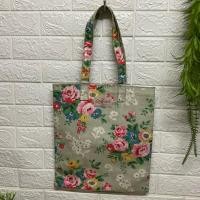 ราคา กระเป๋าถือ Cath Kitson งานแท้ กว้าง 13 สูง 14 นิ้ว ราคา 350 บาท (29917384423)