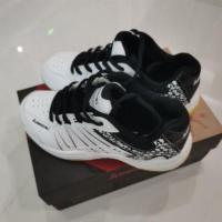 ราคา รองเท้าแบดมินตัน​ kawasaki k-063 เบอร์​ 37 (17796495203)