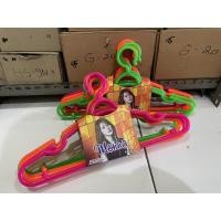 ราคา กันตุนแกน ไม้แขวนเสื้อพลาสติก 6 ชิ้น/แพ็ค / ไม้แขวนเสื้อพลาสติกสําหรับผู้ใหญ่ / ไม้แขวนเสื้อพลาสติก / ไม้แขวนเสื้อพลาสติกขนาดใหญ่ (20874168146)