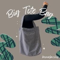ราคา พร้อมส่ง กระเป๋าผ้าลายตารางขาวดำ ใบใหญ่มาก มีซับใน/ช่องกระเป๋าด้านใน (20726166286)