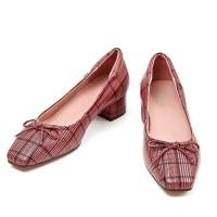 ราคา Milly Heels รองเท้าหนังแกะแท้หัวเหลี่ยม o&b ❤️✨ (12569966525)