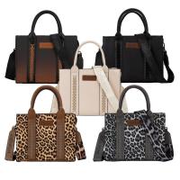 ราคา กระเป๋าถือขนาดกลาง_wrangler_สำหรับผู้หญิง พร้อมสายสะพายขวาง (55553208384)