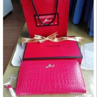 ราคา กระเป๋าสตางค์​ Jacob สี​แดงหนัง​แท้​ทั้ง​ใบ​ ของใหม่​ แท้​ 100% (1146633380)