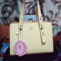 ราคา กระเป๋า shuberry สีเหลือง (9226569347)