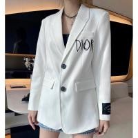 ราคา สูทหญิง Dior ลายอักษรภาษาอังกฤษและโลโก้ CD สำหรับฤดูใบไม้ร่วงและฤดูหนาว สไตล์ย้อนยุค พร้อมความหรูหราในโทนสีขาว (44553869458)