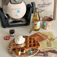 ราคา [Cuisinart] Two Way Waffle Maker WAF-V400KR: เครื่องทำวาฟเฟิล พรีเมียม (24436957537)
