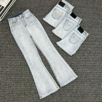 ราคา [ซินลี่ ร้านค้า] กางเกงยีนส์ขาบานของผู้หญิงสั้นและยาวเอวสูงสีอ่อนปักกระเป๋าด้วยริบบิ้นนูนผ้ายืดนุ่มสบาย ถาม397 (28334490598)