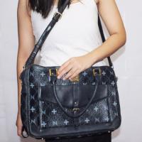 ราคา กระเป๋าหนัง nicole miller แท้ 100% มือสอง ใส่ notebook laptop โน๊ตบุ๊ค เอกสาร มีสายสะพาย กระเป๋าสะพายหนังแท้ messenger (1683906781)