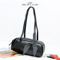 ราคา C31# กระเป๋าทรงหมอนหนังเงาด้านเรียบหรู ดีไซน์ไม่เหมือนใคร สีสันสดใสมีทั้งหมด 5 สี (43600834938)