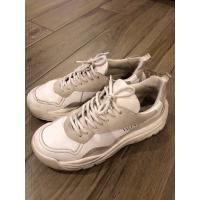 ราคา รองเท้าผ้าใบ VALENTINO มือสอง ขนาด 40 (24770604845)