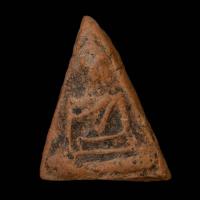 ราคา พระนางพญา กรุวัดโพธิญาณพิษณุโลก เนื้อดิน พระสมัยอยุธยาอายุประมาณ 400 ปี เป็นพระหายาก สภาพสมบูรณ์มาก rs (44268373875)