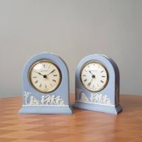 ราคา นาฬิกาวินเทจสีฟ้า 2nd QUALITY Vintage Wedgwood Blue Jasperware Mantle Desk Domed Clock Cherubs (28913718768)