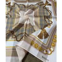ราคา ผ้าเช็ดหน้า burberry ขนาดประมาณ22.5นิ้วผืนใหญ่ ขอบม้วน ลายซิกเนอเจอร์สวยๆ ผู้ดีมากค่า มือสองของแท้สภาพดี (50903729463)