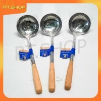 ราคา กระบวยด้ามไม้ กระบวยสแตนเลส ขนาดกลาง ตราสมอ (8358446995)