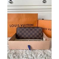 ราคา Louis zippy wallet มือสองของแท้ (24531371408)