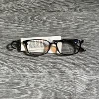 ราคา แว่นตากรอบสี่เหลี่ยมใส Uniqlo Original (48851459867)