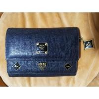 ราคา กระเป๋าสตางค์ MCM ขนาดกลาง สีดำ แท้ 100% (12859472394)