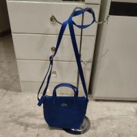 ราคา ***กระเป๋าถือแบบมีสายสะพายไหล่ ยี่ห้อ Lacoste แท้ (ใหม่) (29561661402)