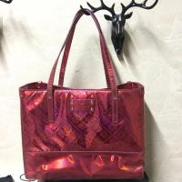 ราคา KATE SPADE ♠️ Metallic Pink Carryall Tote Bag แท้ มือสอง ✌ (2006870582)