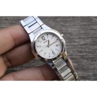 ราคา นาฬิกา Vintage มือสองญี่ปุ่น Seiko Lukia 7N82 0AX0 Integrated Bracelet ผู้หญิง ระบบ Quartz ทรงกลม 28มม ของแท้ (29758137062)