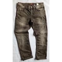 ราคา กางเกงยีนส์ผ้ายืดสีเทาเบจออกโทนน้ำตาล Armani Jeans เอววัดจริง 36"-37" รอยทลอกจากช๊อบ สภาพดีมาก (29078577533)
