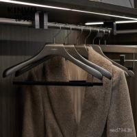 ราคา ตู้เสื้อผ้าขนาดใหญ่เสื้อผ้าสนับสนุนแขวนเสื้อผ้า High-End สีดํา Jinfu High-End ชุดพิเศษไม้ Cloakroom ไม้แขวนเสื้อห้องนอน YDAW (47802432003)