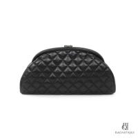 ราคา [ของแท้] CHANEL CLUTCH BLACK LAMB SHW มีใบรับประกัน ตรวจสอบได้ทุกใบ ✅ (26507472658)
