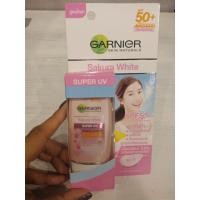 ราคา การ์นิเย่ สกิน แนทเชอรัลส์ ซากุระ ไวท์ ซุปเปอร์ ยูวี SPF50/PA+++สีชมพู#ถูกที่สุด (2082360862)
