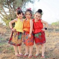 ราคา เสื้อคอกระเช้าเด็ก ชุดสงกรานต์ ผ้าถุงเด็ก ชุดไทยเด็ก ชุดเจ้ย (5217472205)