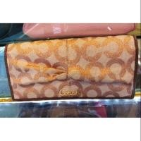 ราคา กระเป๋า​สตางค์​Coach​แท้​ มือ2 (1870035534)