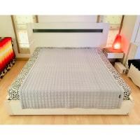 ราคา ผ้าปูรองนอน/รองกันเปื้อน/รองโซฟา ขนาด 5ฟุต เอิร์ธโทนสีเทาปักลายกราฟฟิกทั้งผืน ยี่ห้อ HAZZYS HOME มือสองสภาพดี เกาหลีแท้ (26852120311)