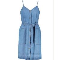 ราคา เดรสยีนส์สายเดี่ยว กระดุมหน้า มาพร้อมเชือกผูกเอว (2592258848)