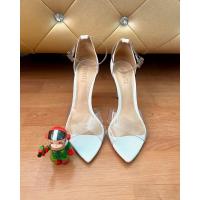 ราคา รองเท้าส้นสูงSchutzสีขาว (27503315846)