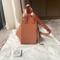 ราคา New‼️Loewe hammock small สี Tan ปี2020 ของใหม่ มือ1 ค่า หนังหอม ทรงตั้งแข็ง ซื้อมาเก็บ ไม่เคยใช้งาน สีฮิตที่สุด จุของไ (7052159147)