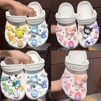 ราคา 7-8 ชิ้น/เซ็ตใหม่ Sanrio Kuromi อุปกรณ์เสริมรองเท้า Charms หัวเข็มขัดชุดการ์ตูน Cinnamoroll Melody Pochacco Kawaii DIY Charm (25034067645)