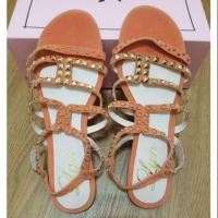 ราคา ใหม่รองเท้า LYN แท้ รัดส้น เบอร์ 40 (720408976)