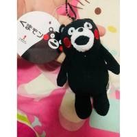 ราคา ตุ๊กตาในภาพคือมาสคอตหมีดำชื่อ "คุมะมง" (Kumamon) ซึ่งเป็นมาสคอตประจำจังหวัดคุมาโมโตะ (44122936776)