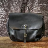 ราคา กระเป๋าหนังวัวแท้ สะพายข้าง Genuine Leather Mail Satchel Vintage 15" (41153145999)