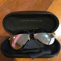 ราคา Used Victoria Beckham sunglasses พร้อมกล่องกับผ้าเช็ดแว่น (1246409808)