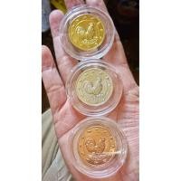 ราคา เหรียญนักษัตร ปีระกา​ พ.ศ.2560 (ชุด 3 เหรียญ เนื้อชุบกะไหล่​ทอง กะไหล่​เงิน กะไหล่​นาก) กรมธนารักษ์สร้าง ไม่ผ่านใช้ (46552549389)