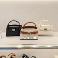 ราคา Charles&keith กระเป๋า มีโค้ดลด30% Aubrielle Metallic-Buckle Top Handle กระเป๋าสะพายข้าง ของแท้จากชอป (27329753716)