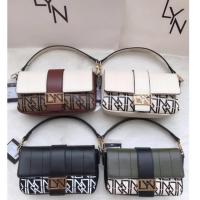 ราคา New✨ กระเป๋า LYN ขนาด 7.5 นิ้ว มี4 สี (3451629528)