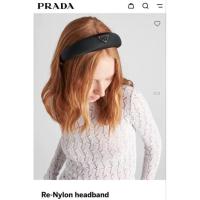 ราคา ที่คาดผม Prada Re-Nylon headband Black ของแท้ ช็อป emquatier (16889911740)