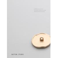 ราคา ปุ่มสไตล์อังกฤษ แบบคุณภาพสูง สำหรับเสื้อขนสัตว์และแจ็กเก็ตผู้หญิง ในสไตล์ชาแนล (46501237635)