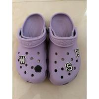 ราคา รองเท้า crocs แท้มือสอง (28266706421)